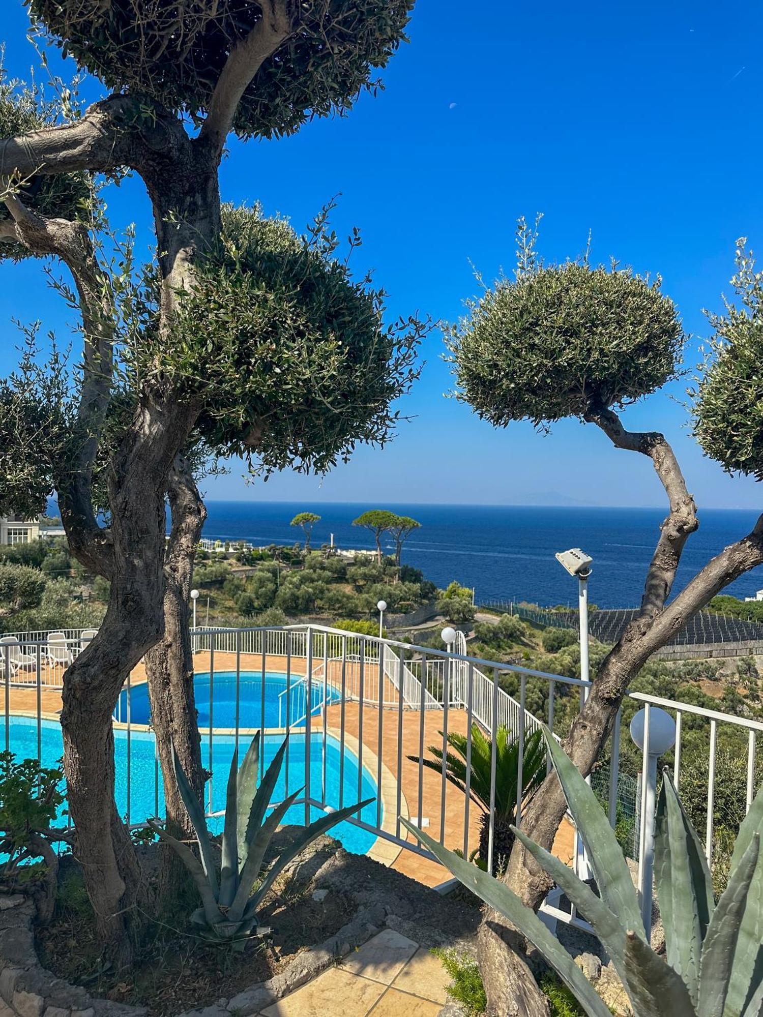 Villaggio Villa Lubrense Massa Lubrense Exterior photo