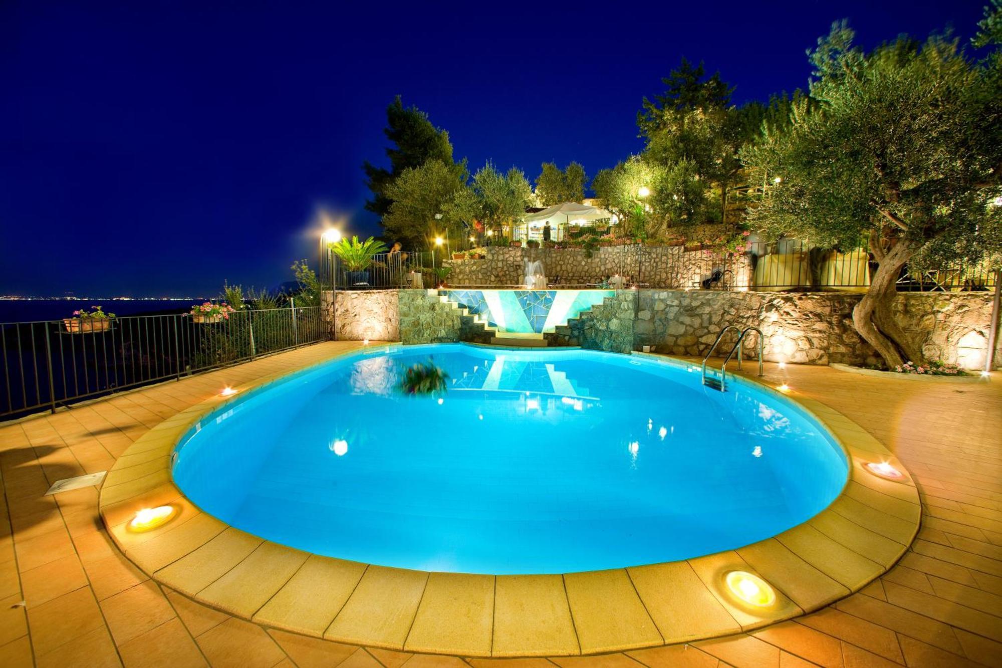 Villaggio Villa Lubrense Massa Lubrense Exterior photo