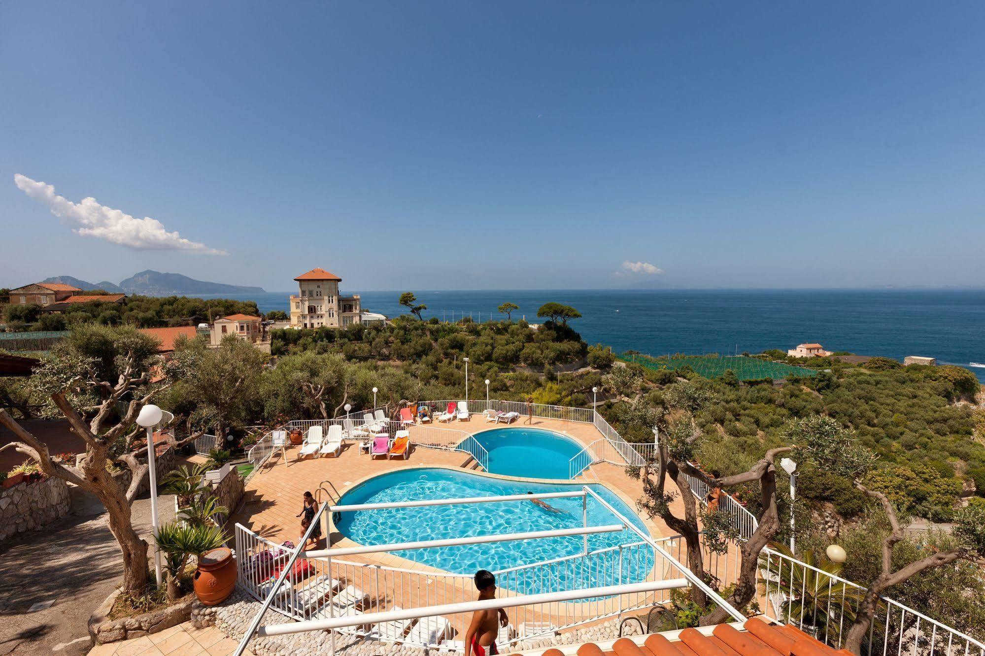 Villaggio Villa Lubrense Massa Lubrense Exterior photo