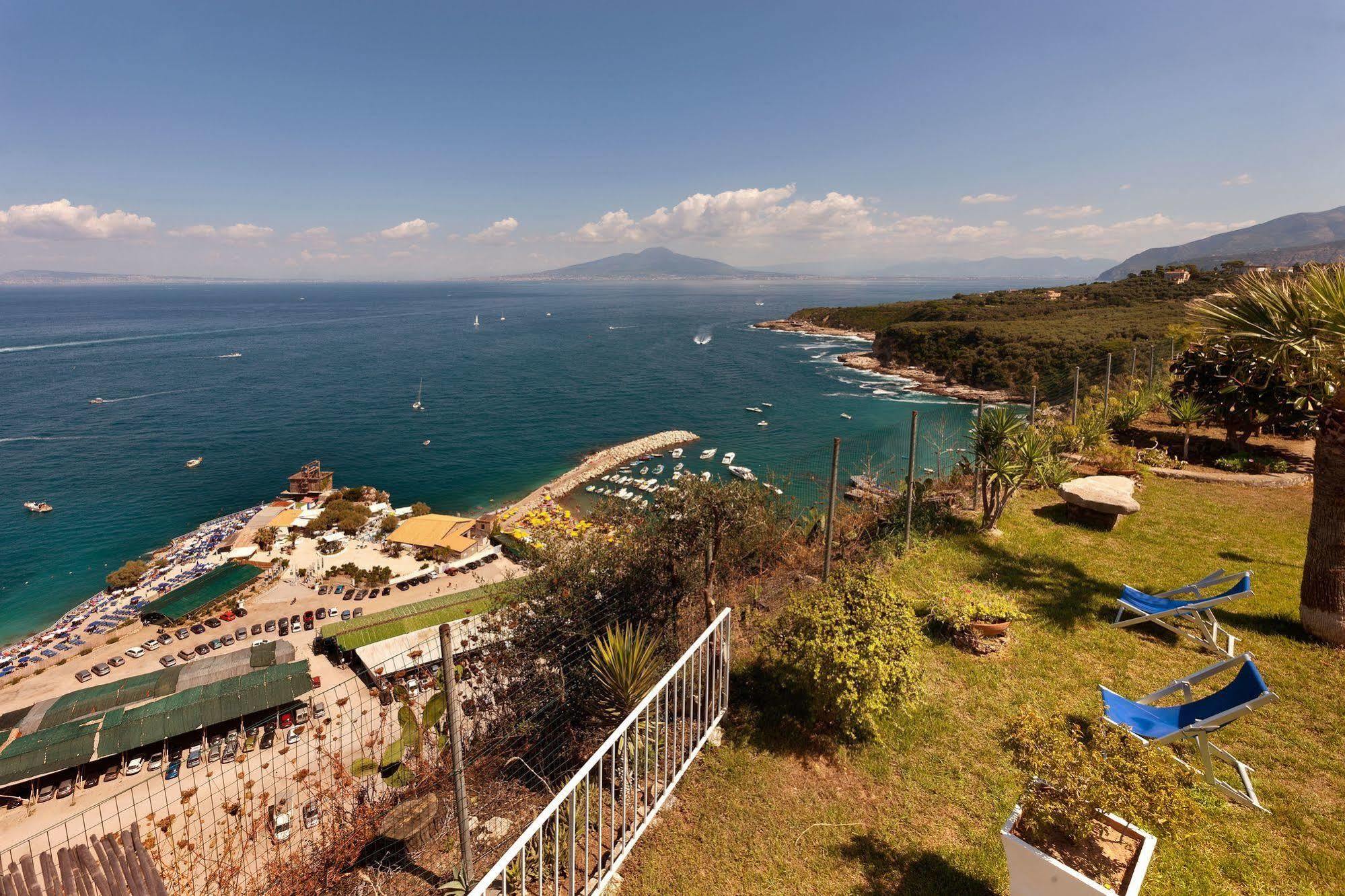 Villaggio Villa Lubrense Massa Lubrense Exterior photo